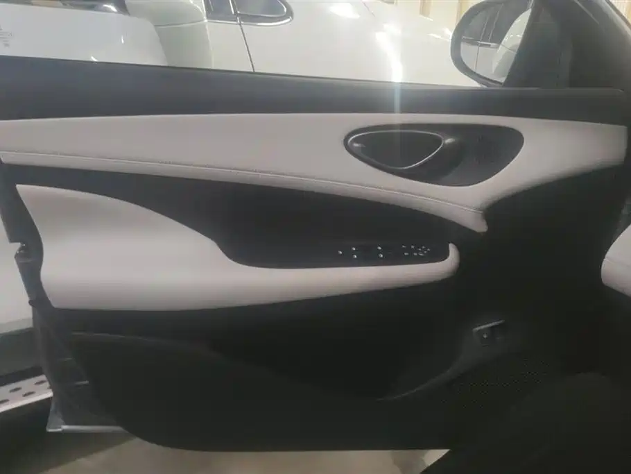 BYD Seal 05 DM-i 2025 — фото 7