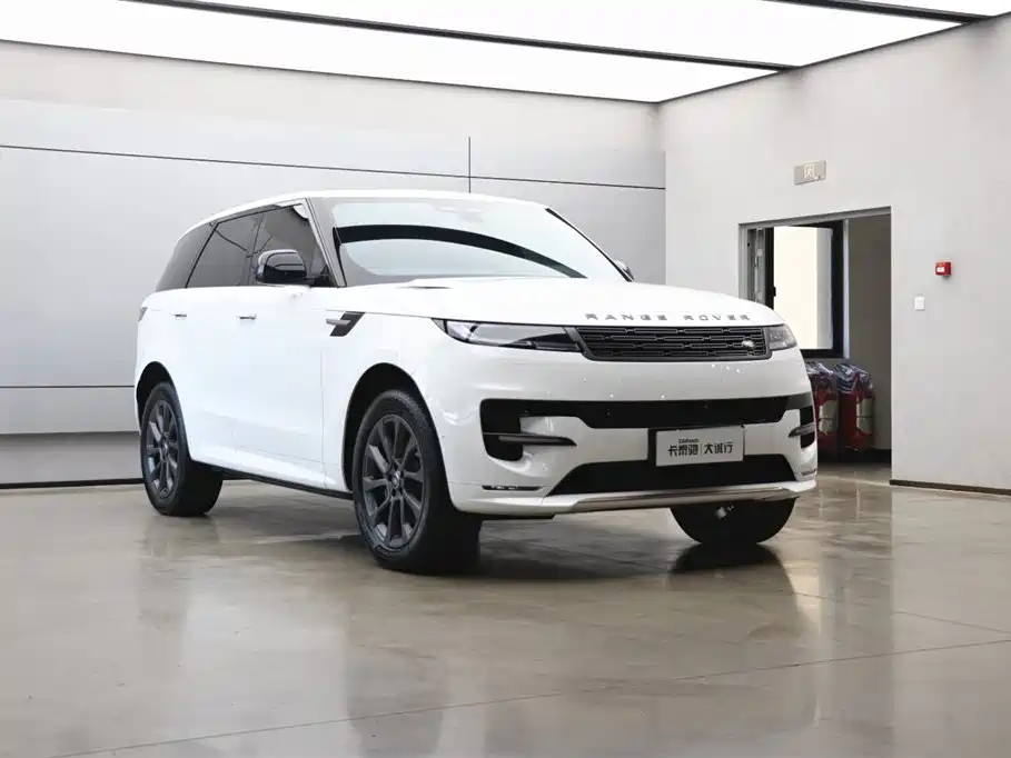 Land Rover Range Rover Sport 2024 — фото 24
