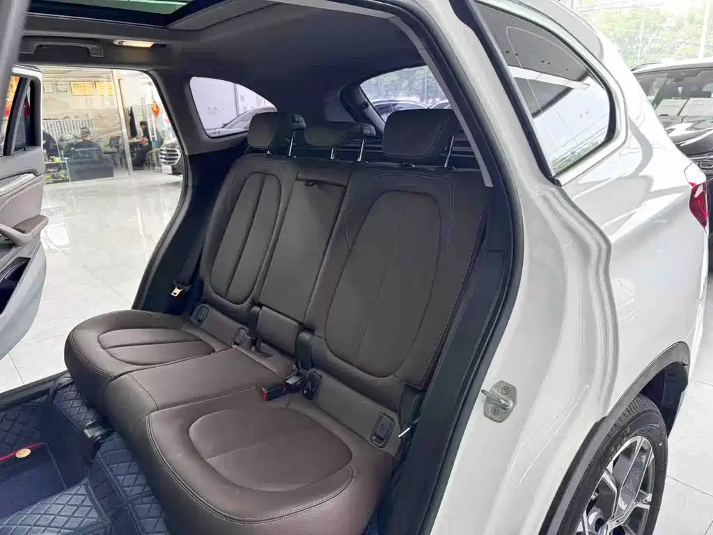 BMW X1 2022 — фото 13