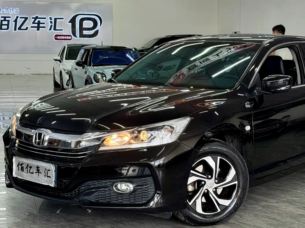 Honda Accord 2018 — фото 3