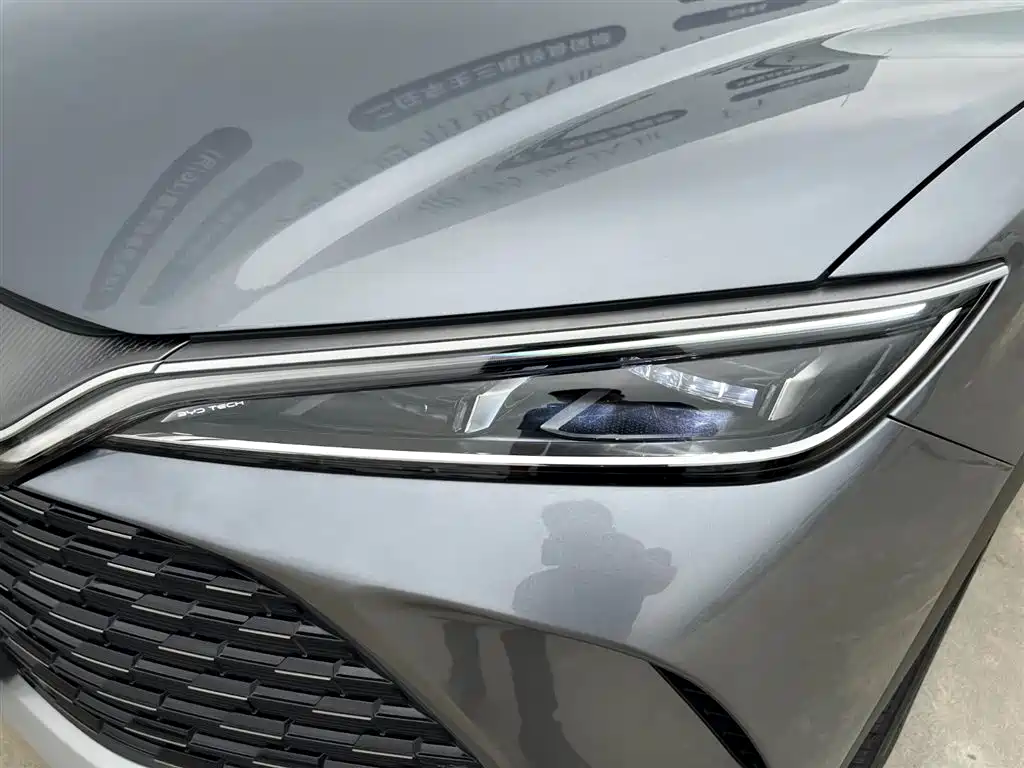 BYD L DM-i 2025 — фото 20