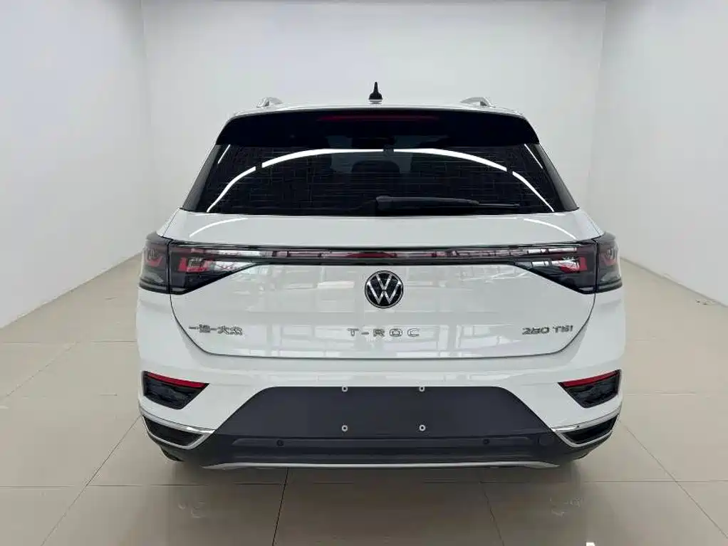 Volkswagen T-Roc 2023