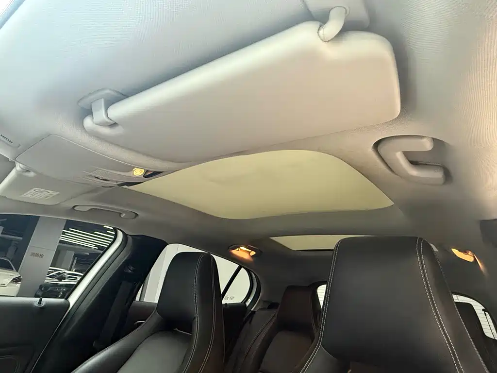Mercedes-Benz GLA 2015 — фото 25