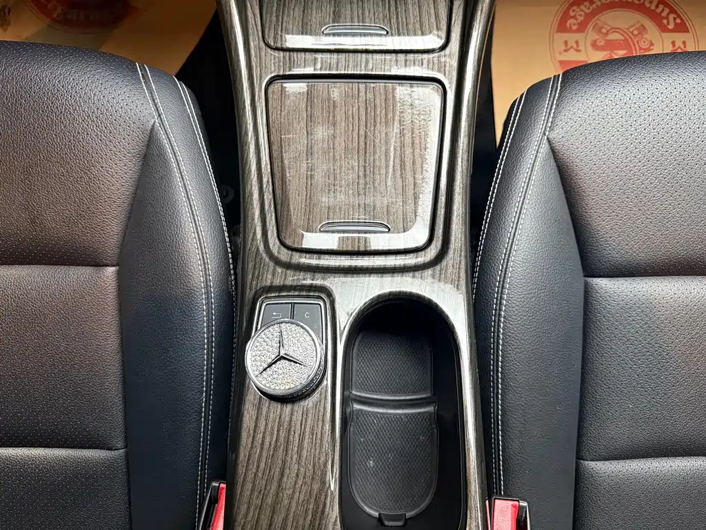 Mercedes-Benz GLA 2015 — фото 34