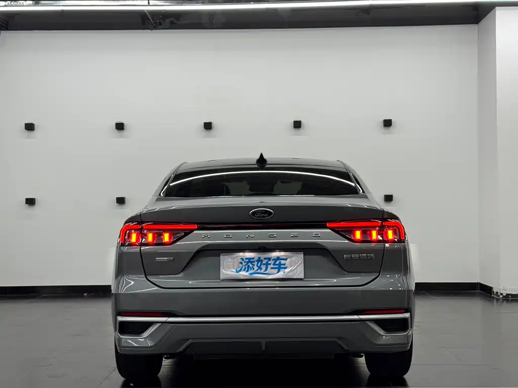 Ford Mondeo 2022 — фото 14