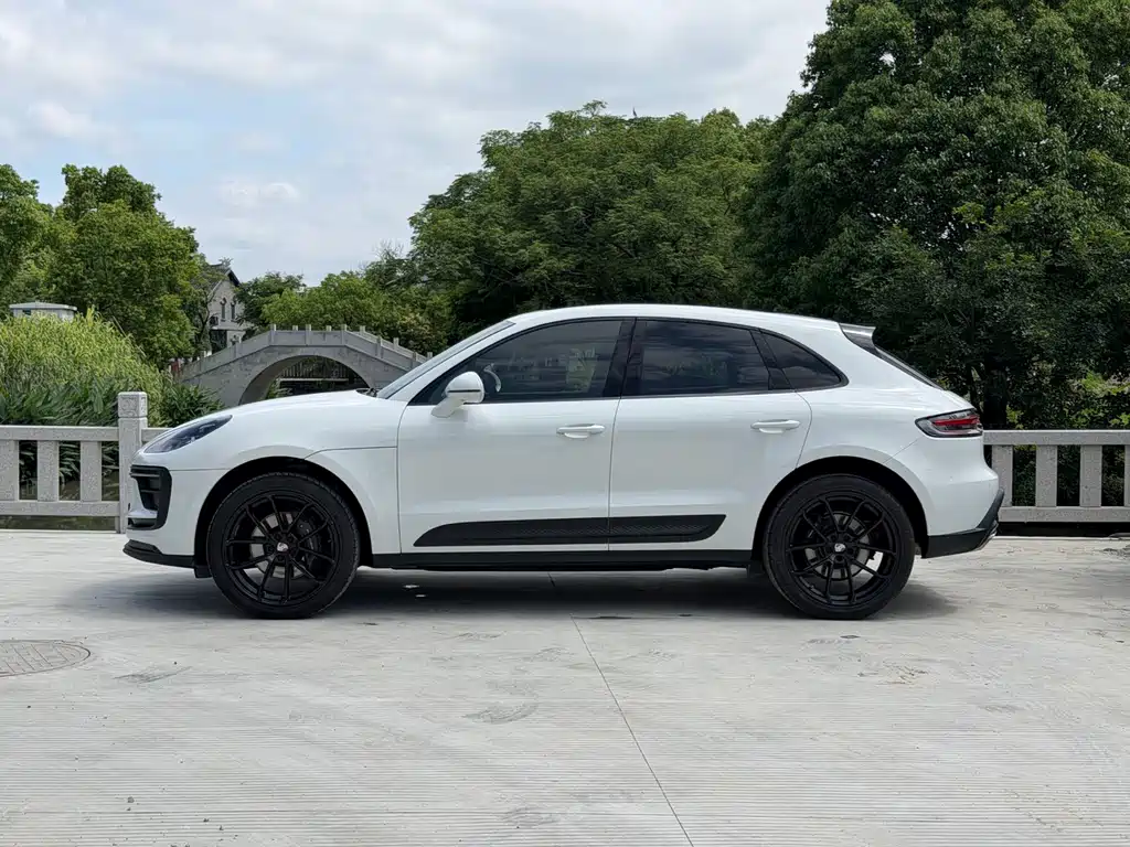 Porsche Macan 2022 — фото 3