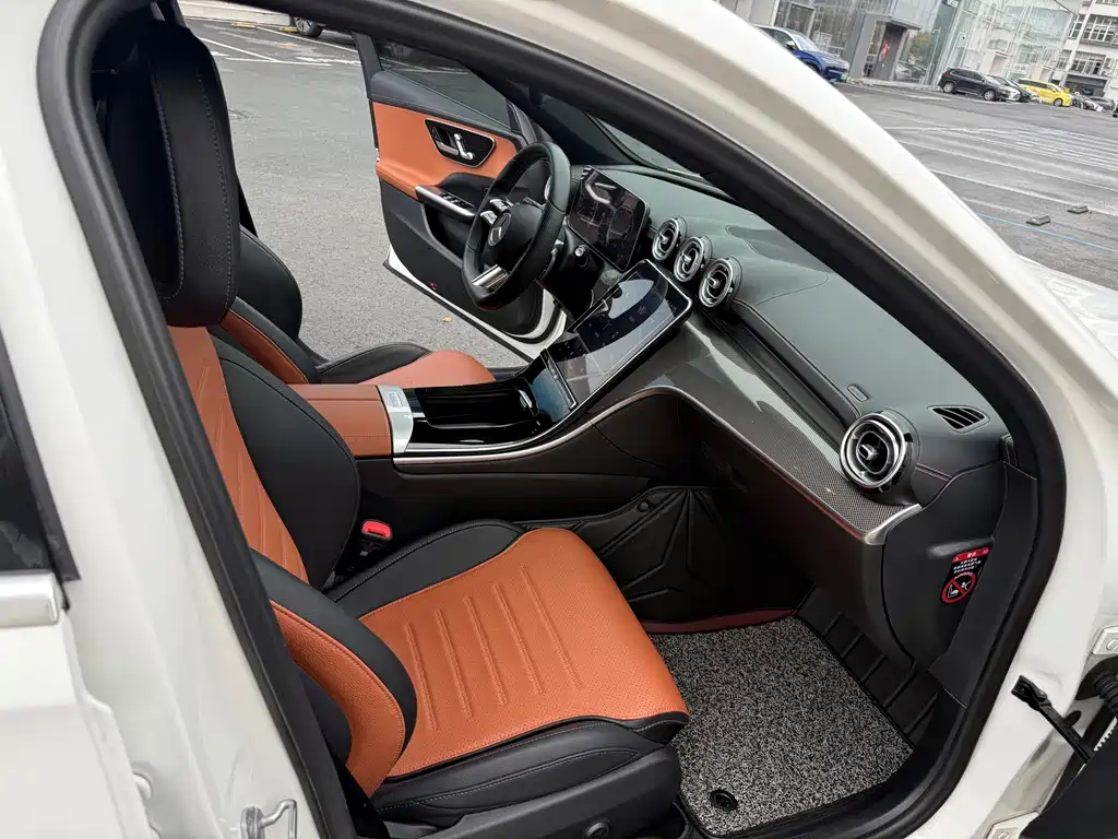 Mercedes-Benz C-Class 2023 — фото 13