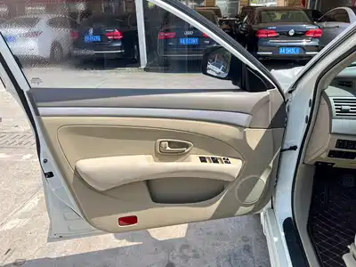 Nissan Sylphy 2012