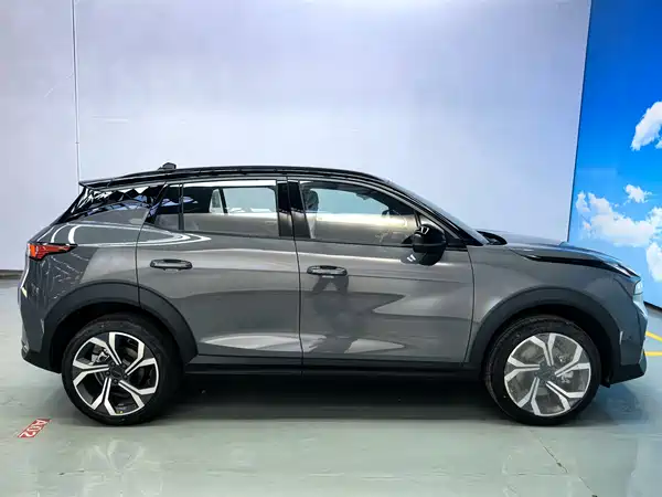 Lynk & Co 06 2026