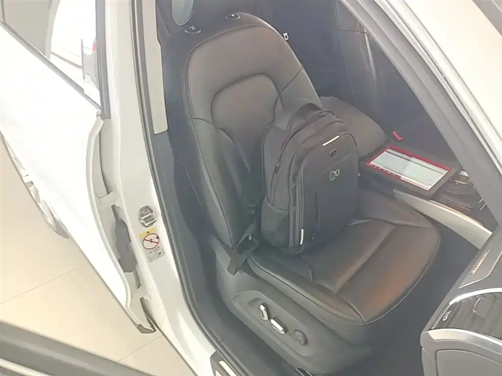 Audi Q5 2015 — фото 25