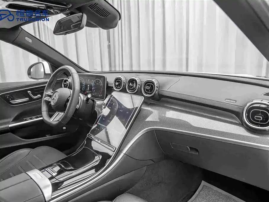 Mercedes-Benz C-Class 2023 — фото 14