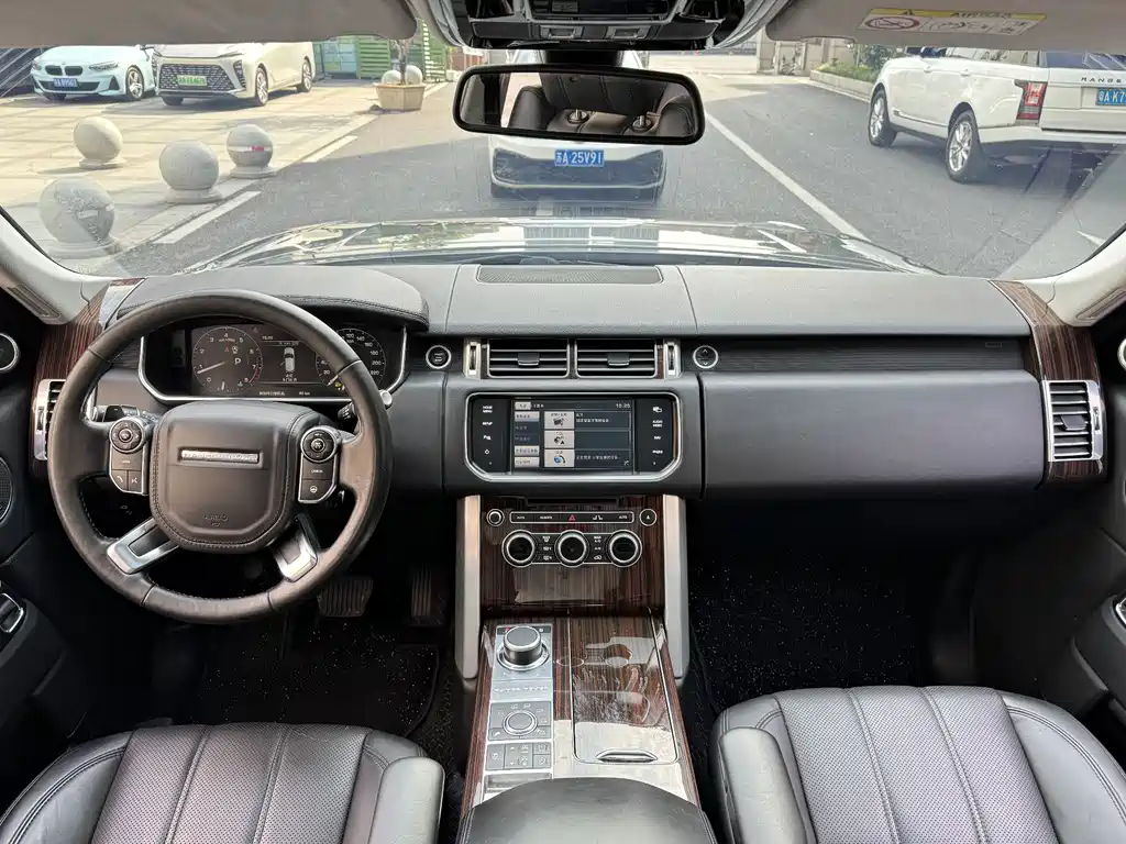 Land Rover Range Rover 2015 — фото 10