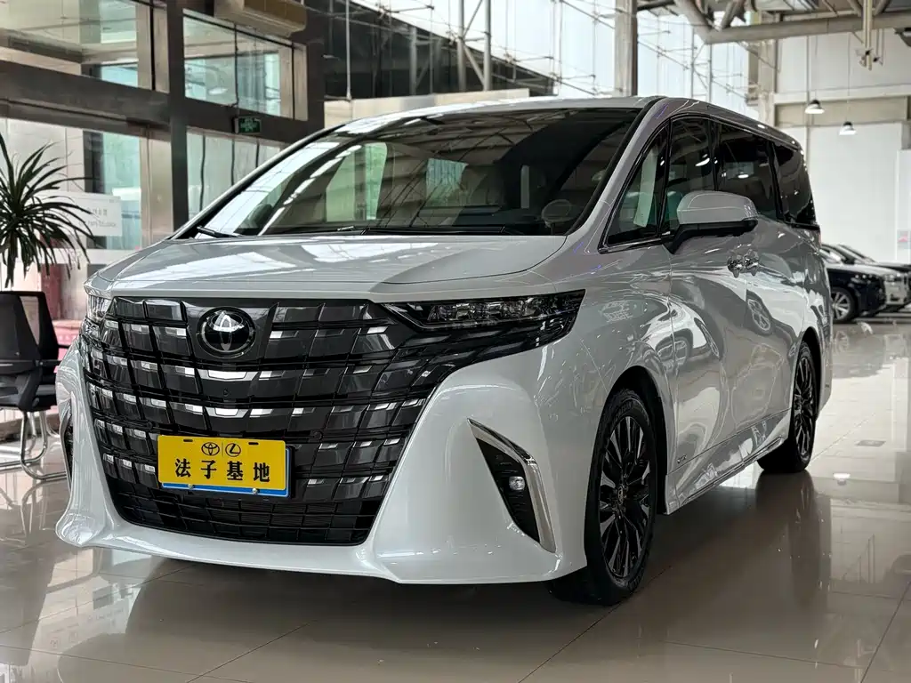 Toyota Alphard 2024 — фото 4