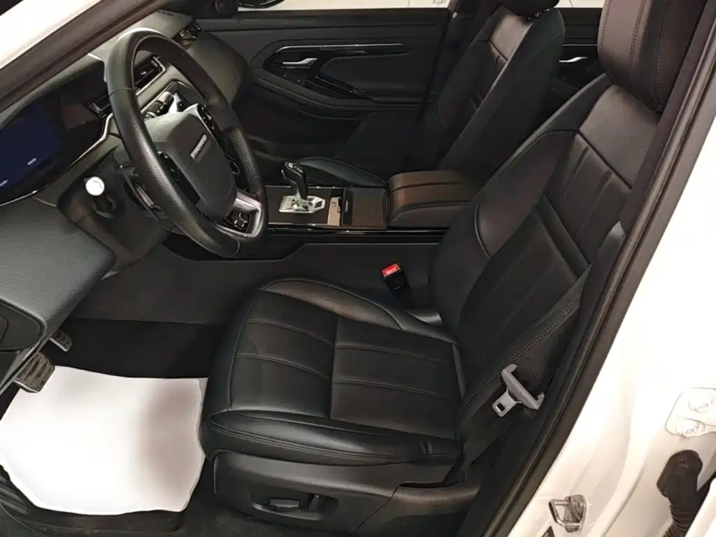 Land Rover Evoque 2020 — фото 15