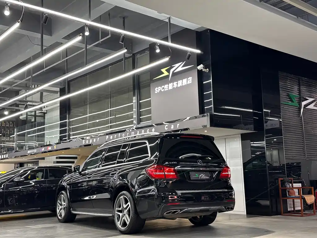 Mercedes-Benz GLS 2017 — фото 16