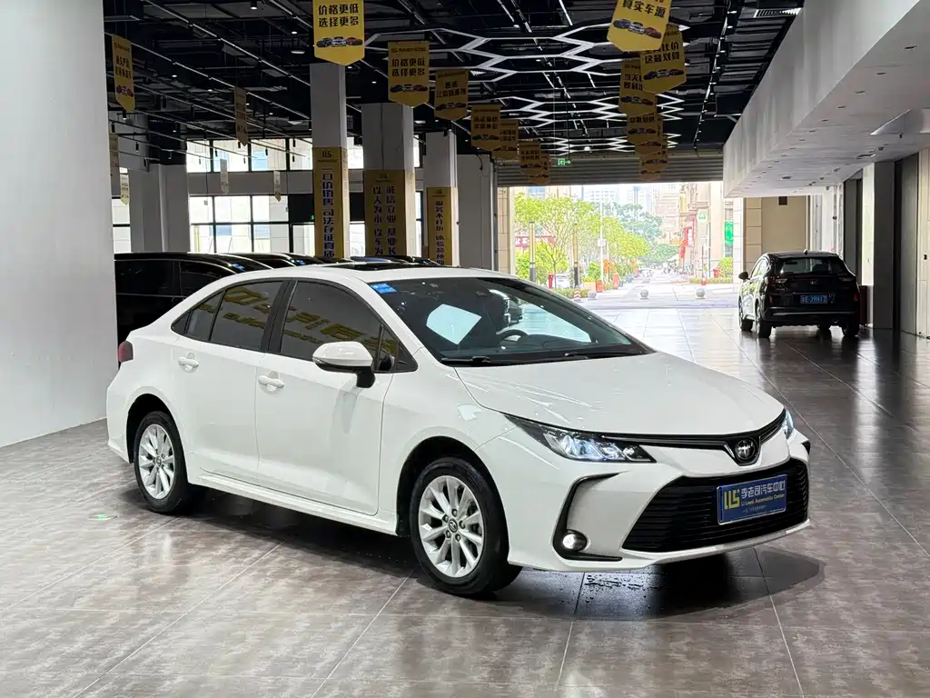 Toyota Corolla 2021 — фото 3