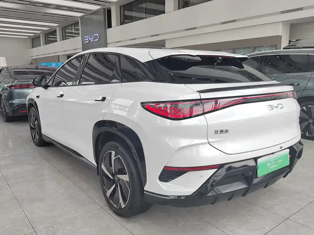 BYD Seal 07 EV 2024 — фото 8