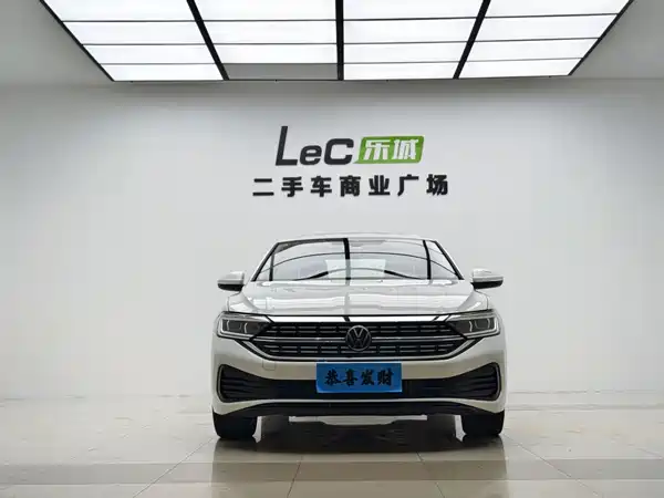Volkswagen Sagitar 2024