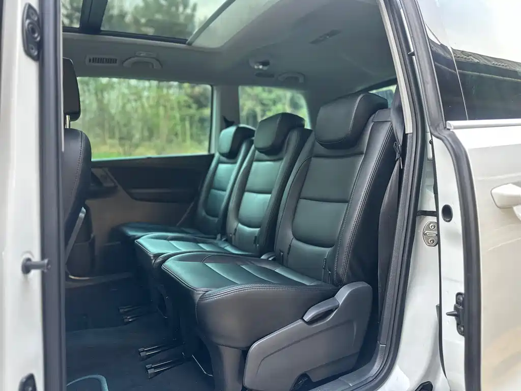 Volkswagen Sharan 2018 — фото 13
