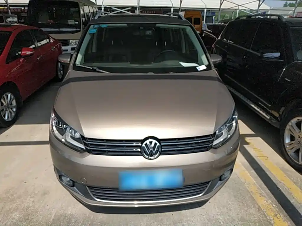 Volkswagen Touran 2016