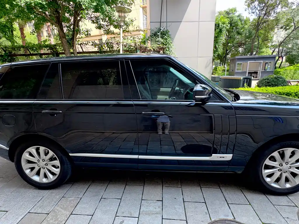 Land Rover Range Rover 2017 — фото 18