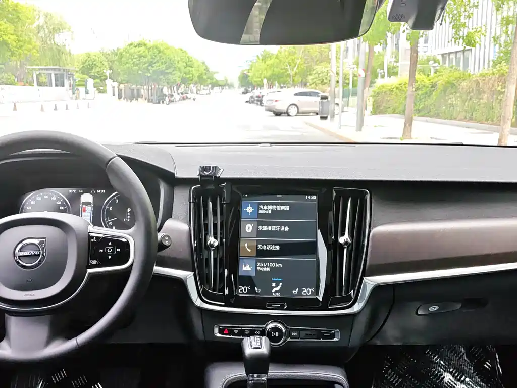 Volvo V90 2018 — фото 13