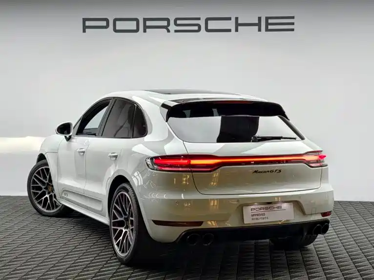 Porsche Macan 2021 — фото 6