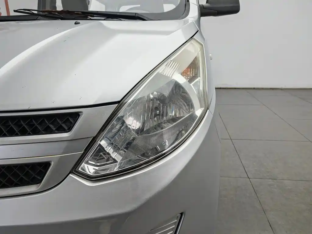 Wuling Rongguang V 2016