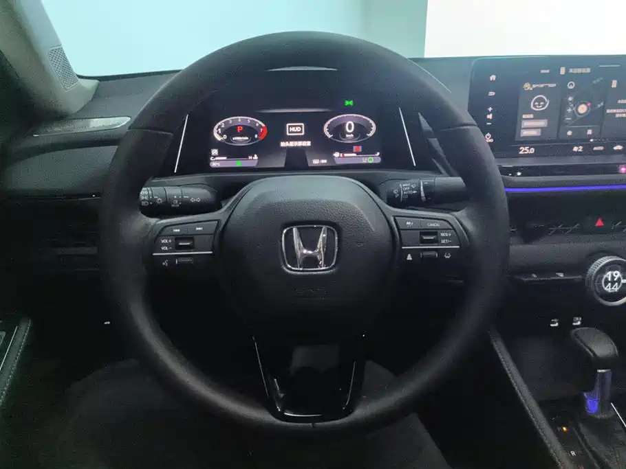Honda Accord 2025 — фото 15
