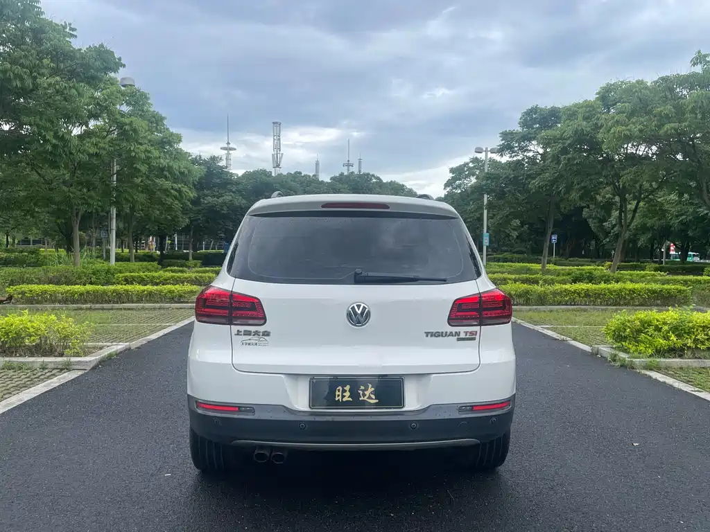 Volkswagen Tiguan 2015 — фото 8