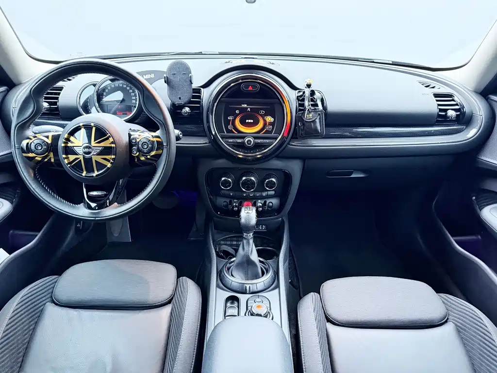MINI Clubman 2017 — фото 20
