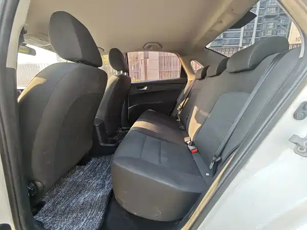 Bestune B30EV 2019