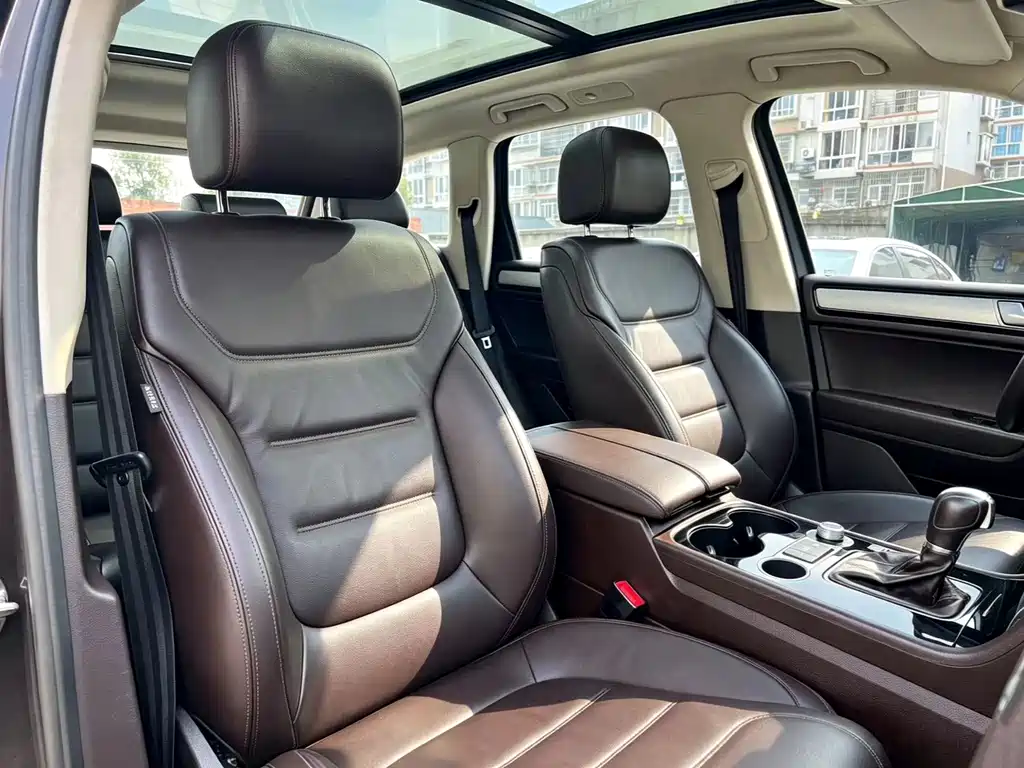 Volkswagen Touareg 2016 — фото 15