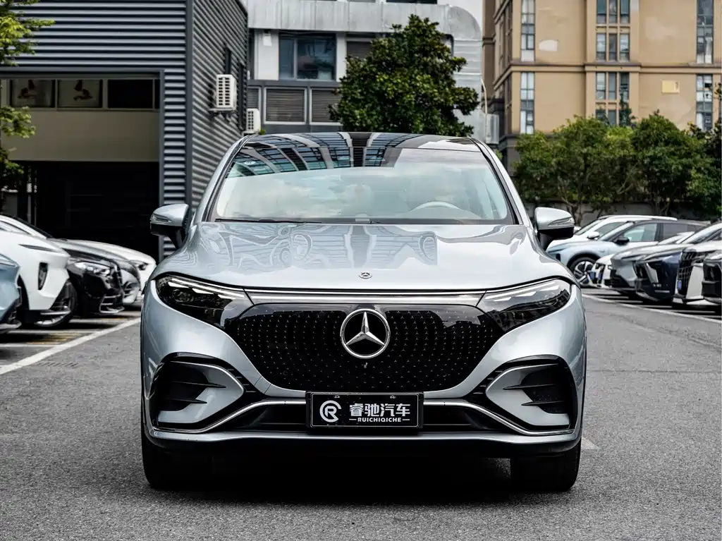 Mercedes-Benz EQS SUV 2023 — фото 2