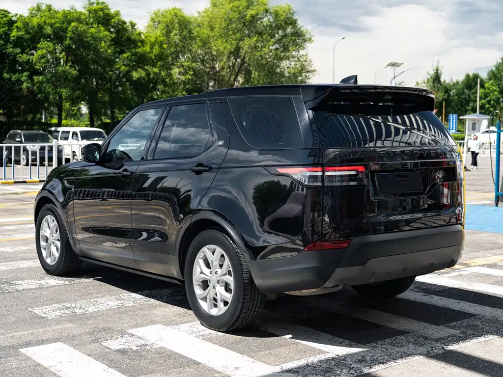 Land Rover Discovery 2018