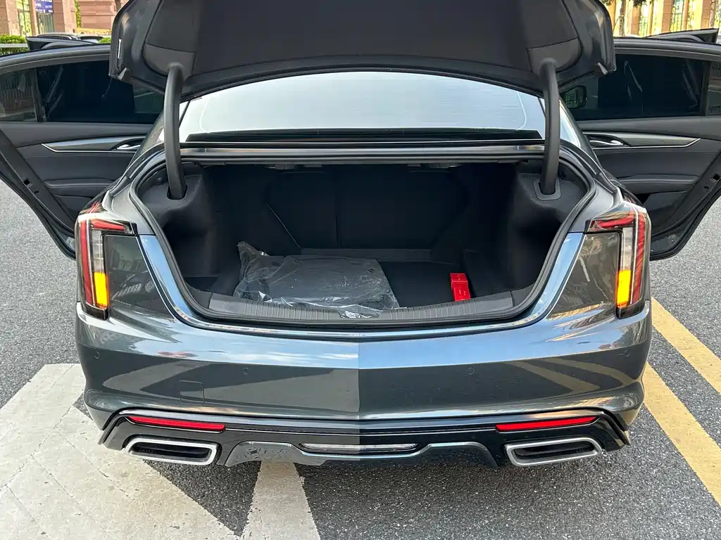 Cadillac CT5 2020 — фото 11