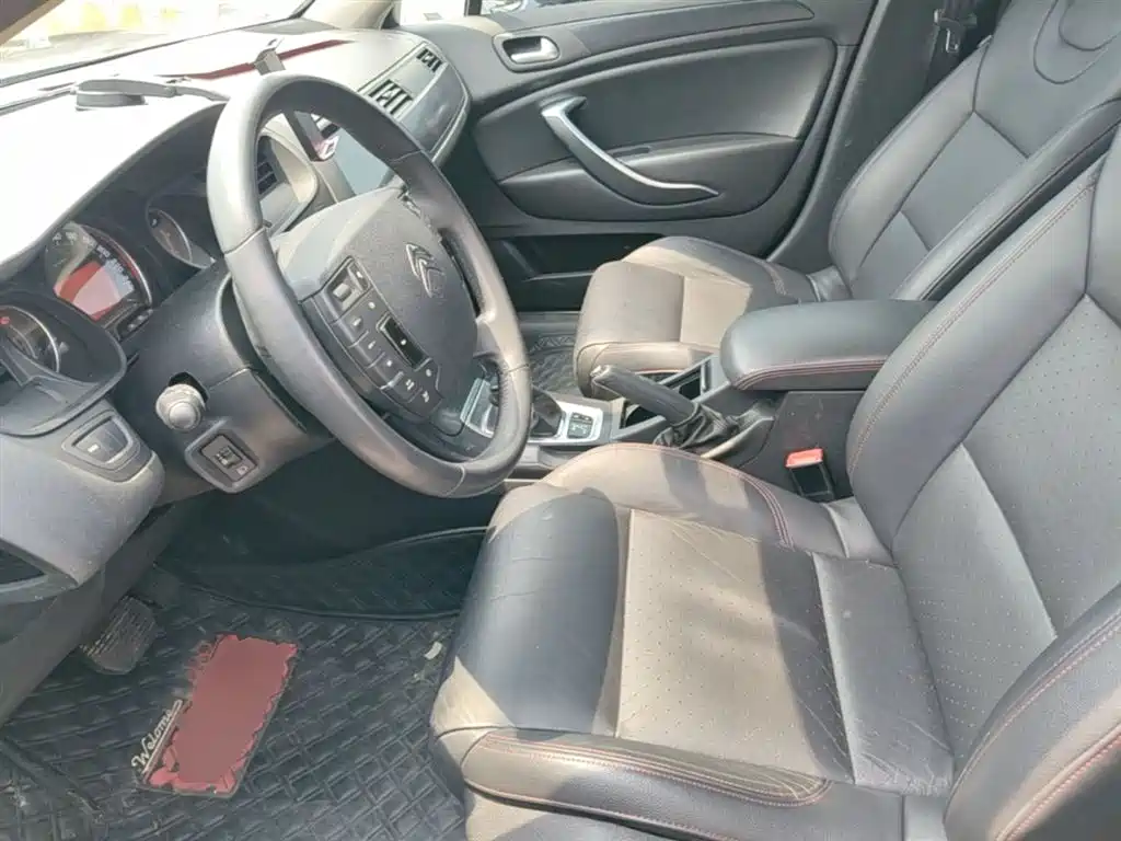 Citroen C5 2015 — фото 15