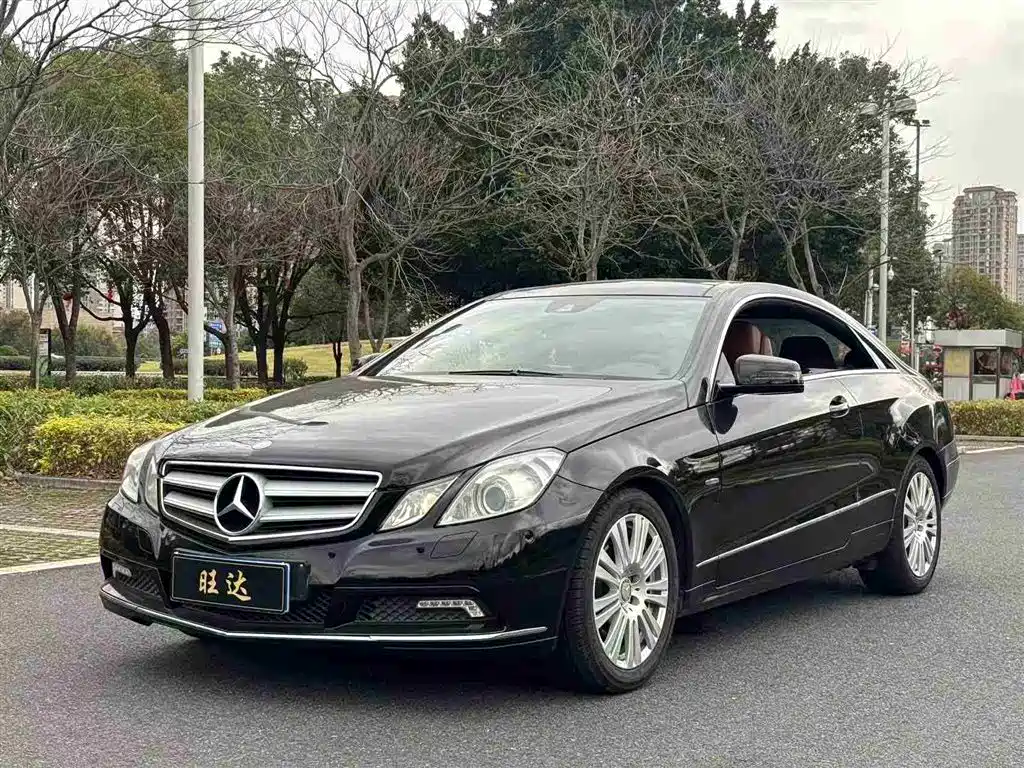 Mercedes-Benz E-Class 2011