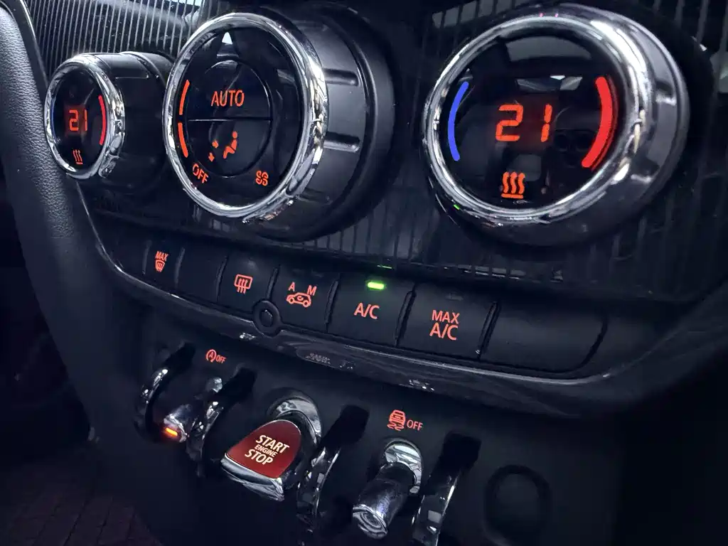 MINI Countryman 2021 — фото 19