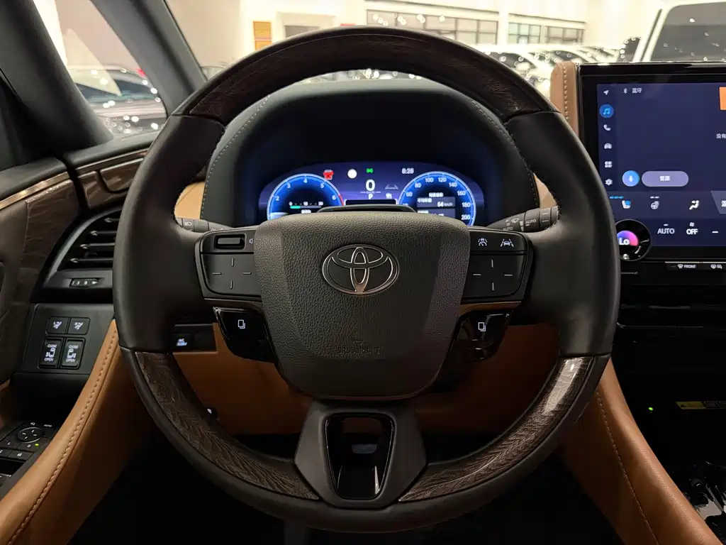 Toyota Alphard 2025