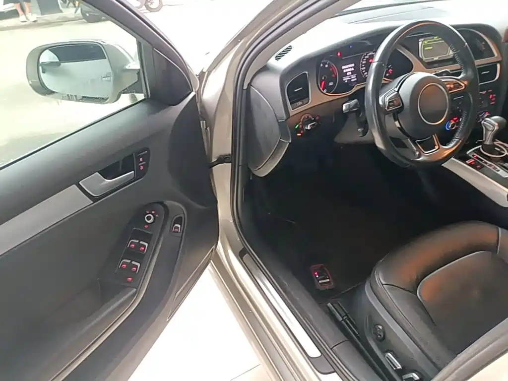 Audi A4L 2015 — фото 16