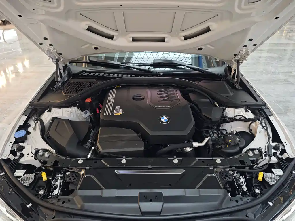 BMW 3 Series 2021 — фото 12