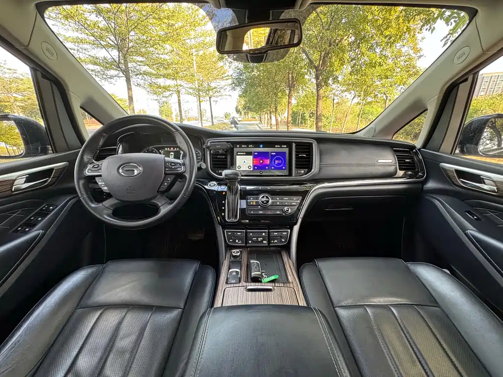 GAC Motor Trumpchi M8 2019 — фото 10