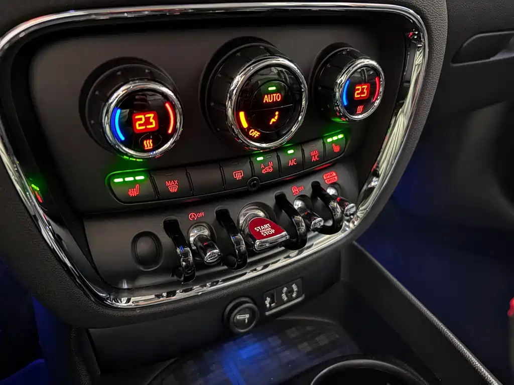 MINI Clubman 2018 — фото 14