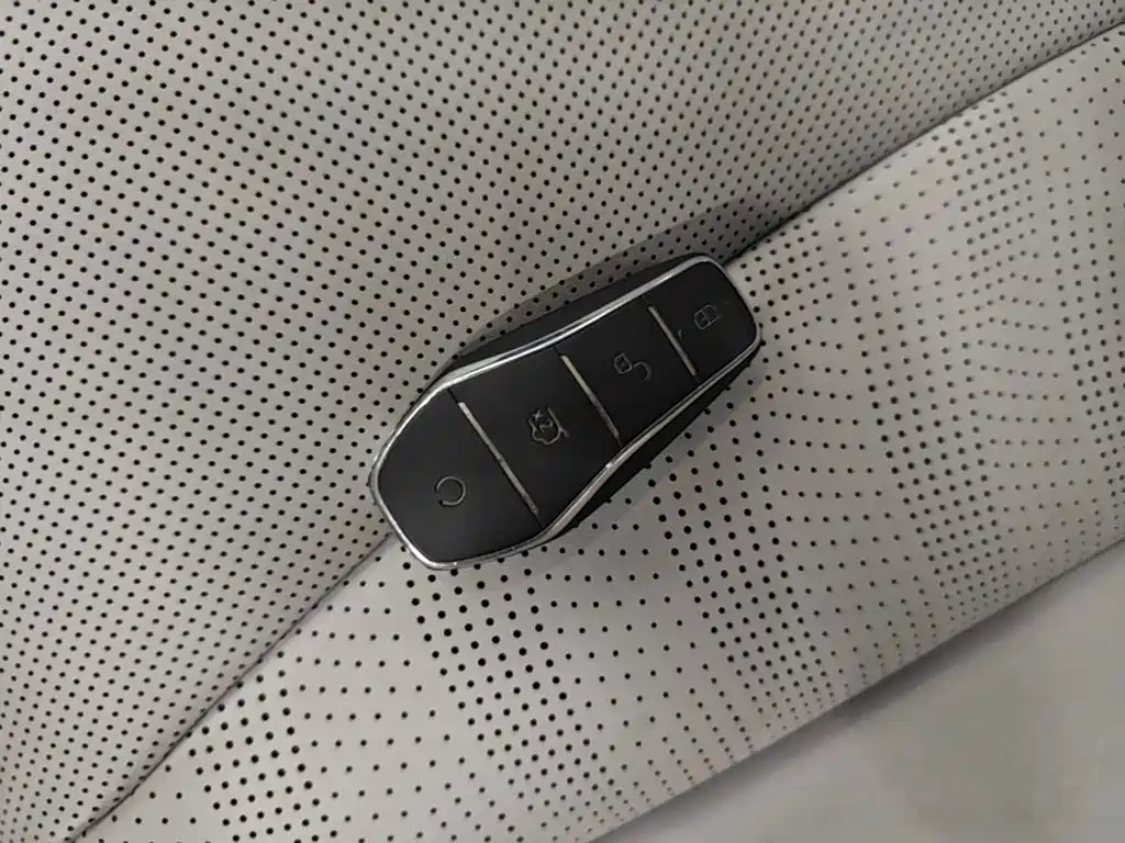 BYD Seal 06 DM-i Travel Edition 2025 — фото 9