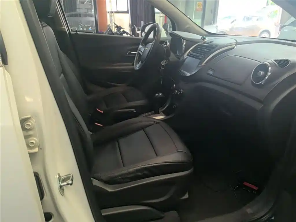 Chevrolet Trax 2015 — фото 25
