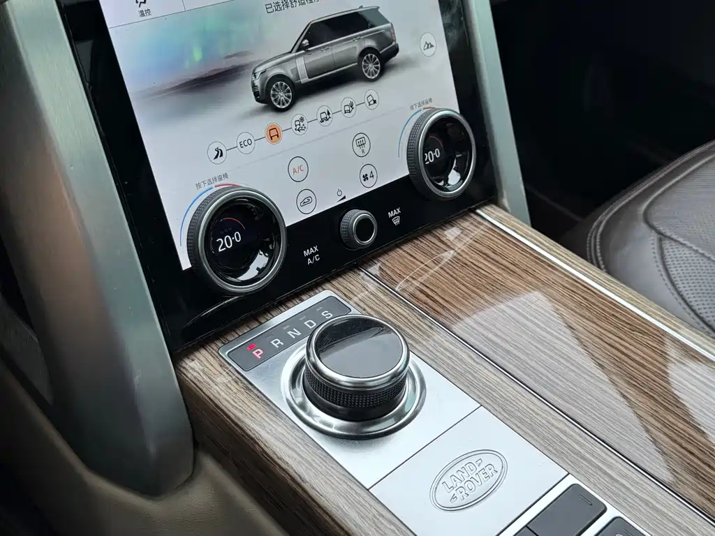 Land Rover Range Rover 2020 — фото 19