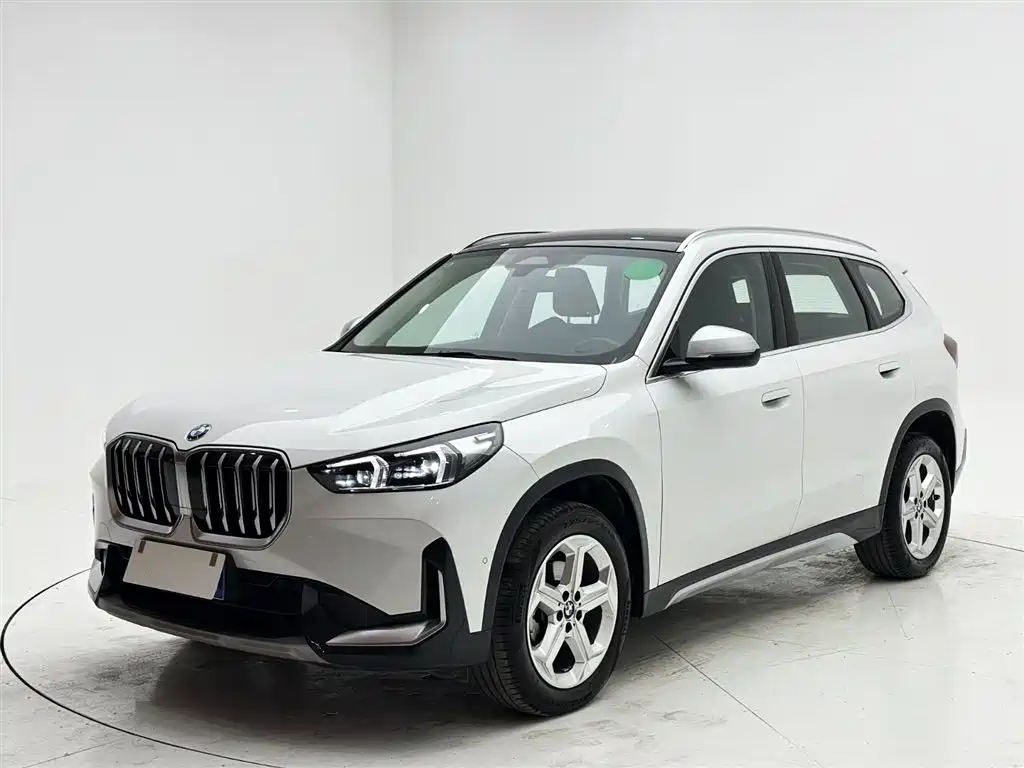 BMW X1 2024 — фото 1