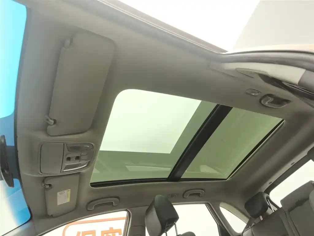 Kia KX3 2015 — фото 14