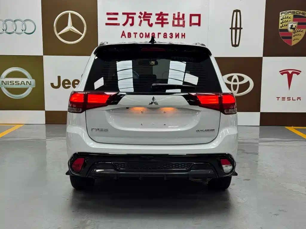 Mitsubishi Outlander 2022